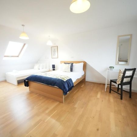 The Great Airport Place: Heathrow-Convenient Private Rooms Harmondsworth Exterior photo